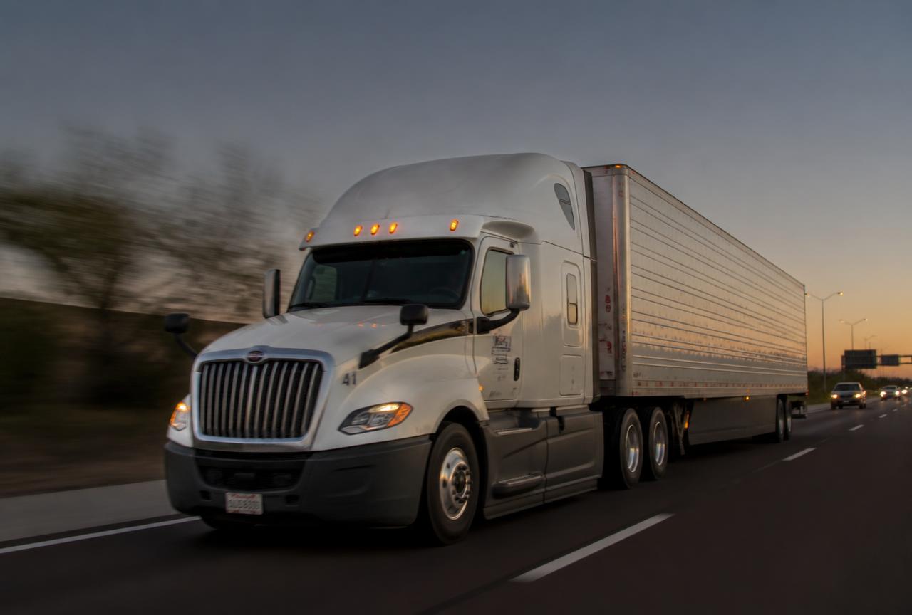 Cross-Border Trucking & Drayage